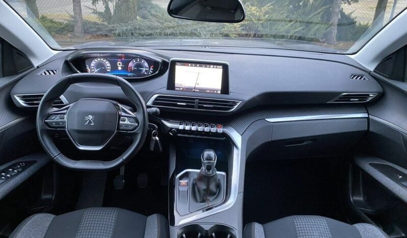 PEUGEOT 3008  | FWD (przód) | Manualna | 130 KM | Srebrny full