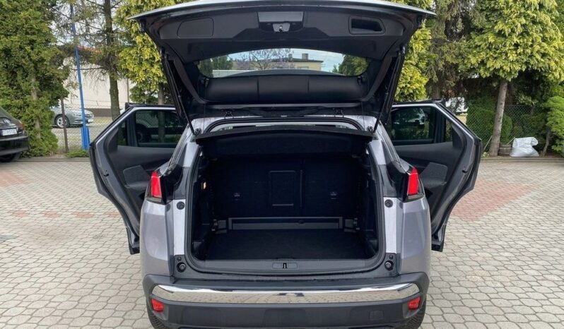 PEUGEOT 3008  | FWD (przód) | Manualna | 130 KM | Srebrny full