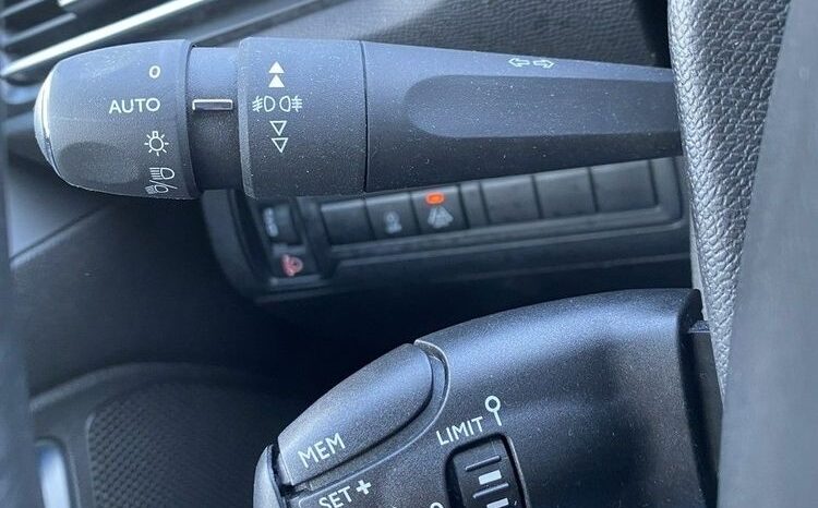 PEUGEOT 308  | FWD (przód) | Manualna | 102 KM | Czarny full