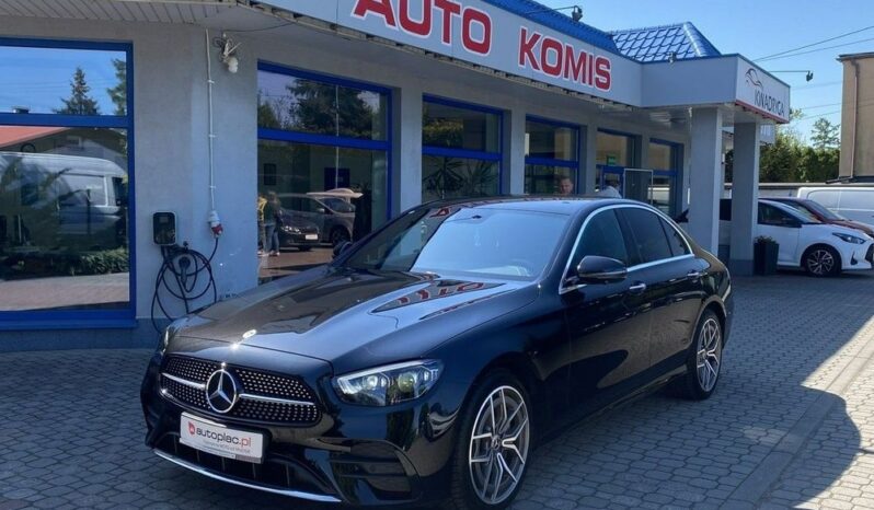 Mercedes-Benz Klasa E | 4X4 (Stały) | Automatyczna | 197 Km | Czarny