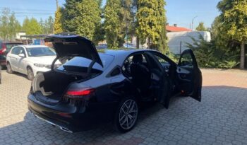 MERCEDES-BENZ Klasa E | 4×4 (stały) | Automatyczna | 197 KM | Czarny full