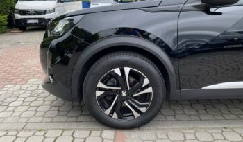 PEUGEOT 2008  | FWD (przód) | Manualna | 110 KM | Czarny full