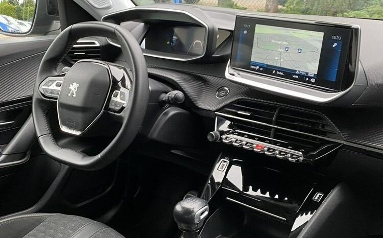 PEUGEOT 2008  | FWD (przód) | Manualna | 110 KM | Czarny full