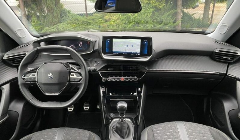 PEUGEOT 2008  | FWD (przód) | Manualna | 110 KM | Czarny full