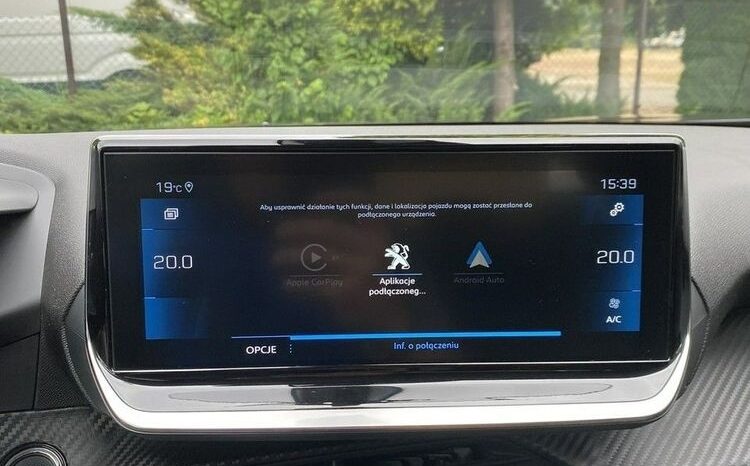 PEUGEOT 2008  | FWD (przód) | Manualna | 110 KM | Czarny full