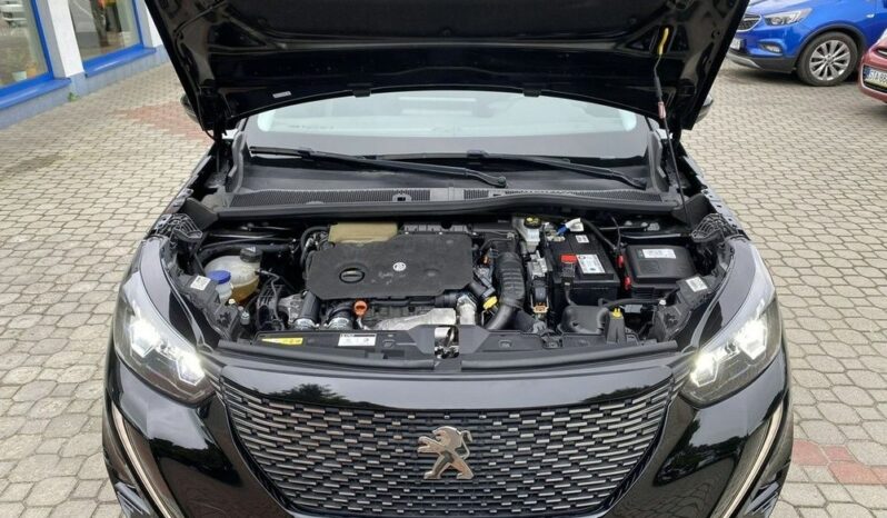 PEUGEOT 2008  | FWD (przód) | Manualna | 110 KM | Czarny full