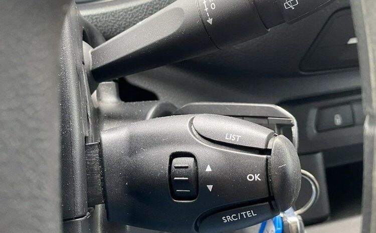 OPEL Vivaro | FWD (przód) | Manualna | 144 KM | Srebrny full