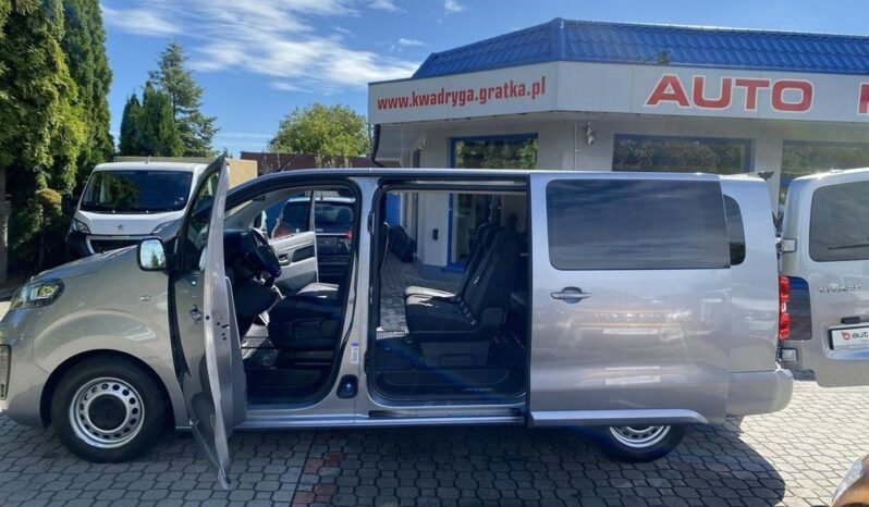 OPEL Vivaro | FWD (przód) | Manualna | 144 KM | Srebrny full