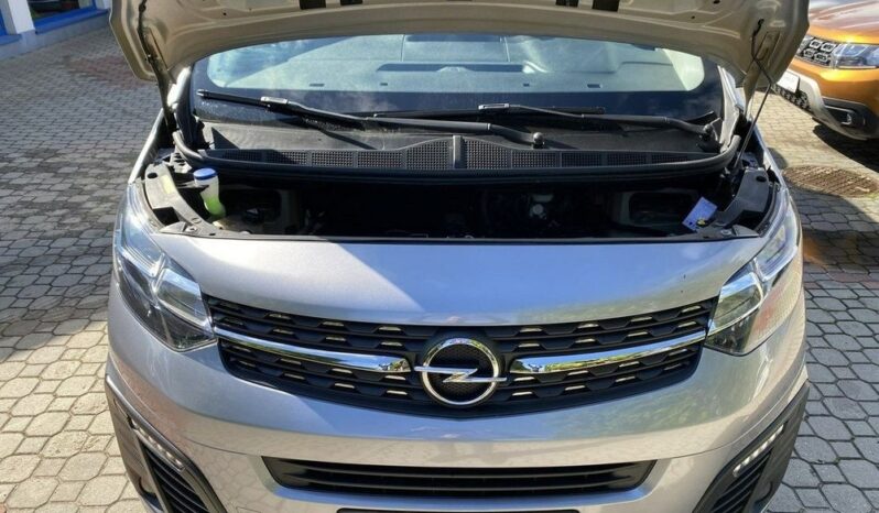 OPEL Vivaro | FWD (przód) | Manualna | 144 KM | Srebrny full
