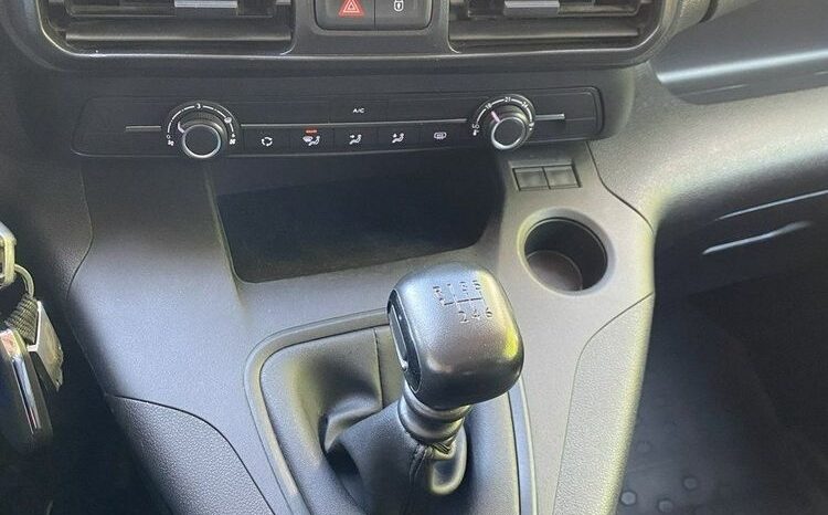 OPEL Combo | FWD (przód) | Manualna | 130 KM | Szary full