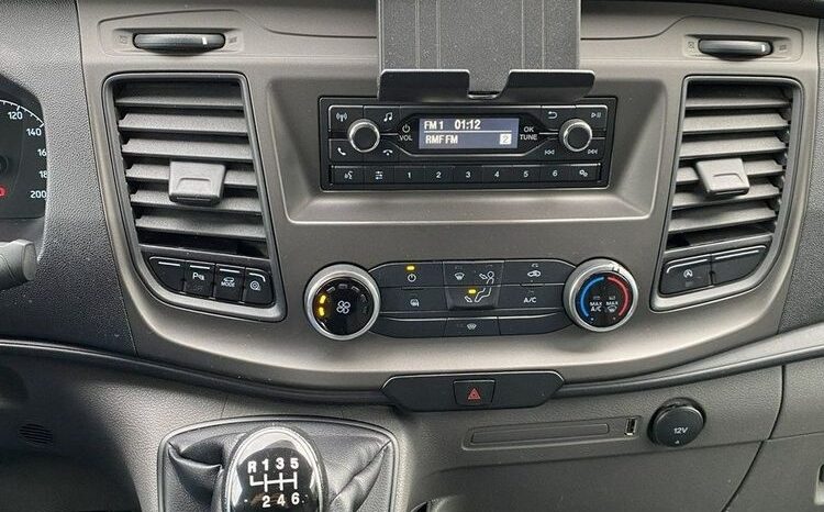 FORD Transit  | FWD (przód) | Manualna | 130 KM | Biały full