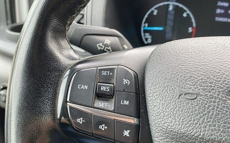 FORD Transit  | FWD (przód) | Manualna | 130 KM | Biały full