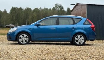 KIA Ceed  | FWD (przód) | Manualna | 90 KM | Niebieski full