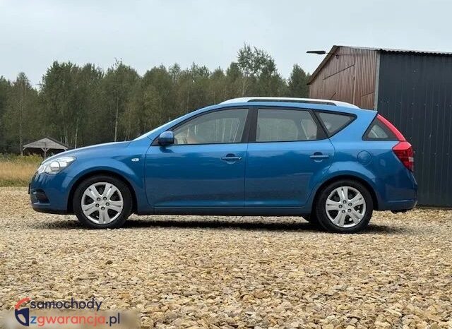 KIA Ceed  | FWD (przód) | Manualna | 90 KM | Niebieski full
