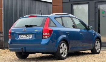 KIA Ceed  | FWD (przód) | Manualna | 90 KM | Niebieski full