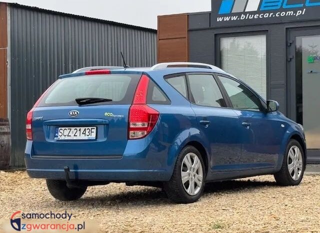 KIA Ceed  | FWD (przód) | Manualna | 90 KM | Niebieski full