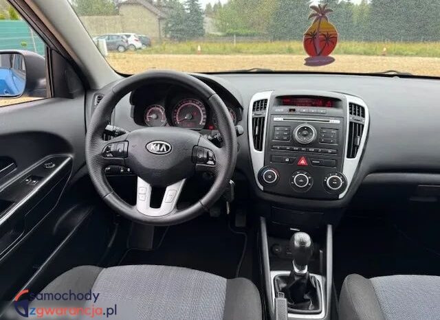 KIA Ceed  | FWD (przód) | Manualna | 90 KM | Niebieski full