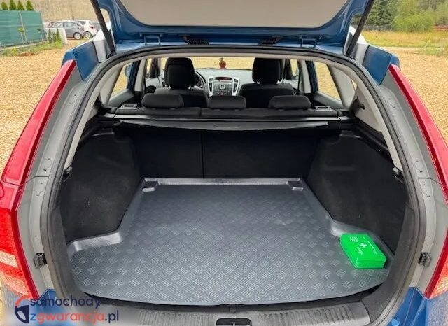KIA Ceed  | FWD (przód) | Manualna | 90 KM | Niebieski full