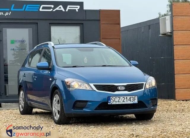 KIA Ceed  | FWD (przód) | Manualna | 90 KM | Niebieski full