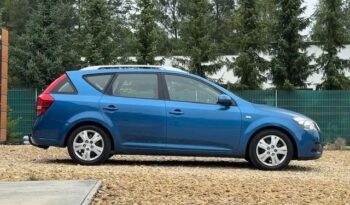 KIA Ceed  | FWD (przód) | Manualna | 90 KM | Niebieski full