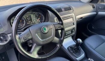 SKODA Octavia  | FWD (przód) | Manualna | 160 KM | Czarny full