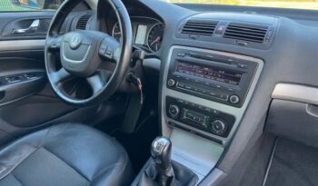 SKODA Octavia  | FWD (przód) | Manualna | 160 KM | Czarny full