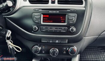 KIA Ceed  | FWD (przód) | Manualna | 135 KM | Srebrny full