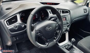 KIA Ceed  | FWD (przód) | Manualna | 135 KM | Srebrny full