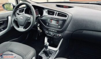 KIA Ceed  | FWD (przód) | Manualna | 135 KM | Srebrny full