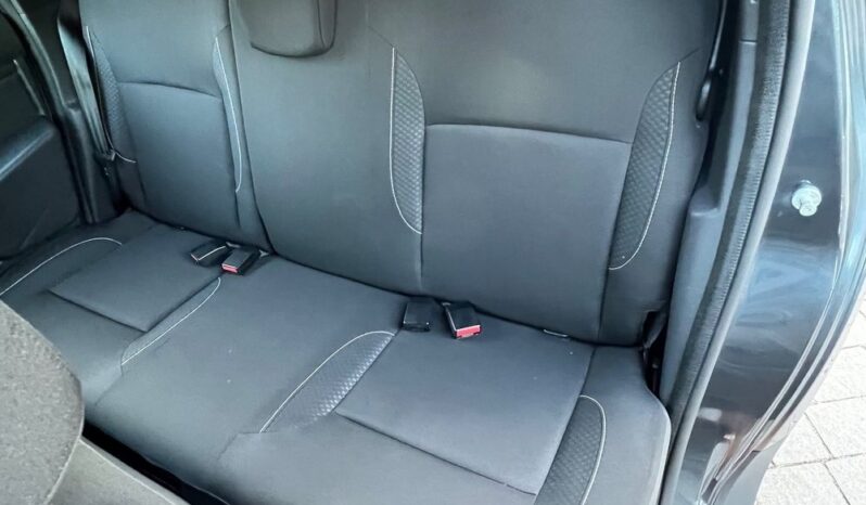 DACIA   Duster     114 KM    Manualna    FWD (przód)    Szary full