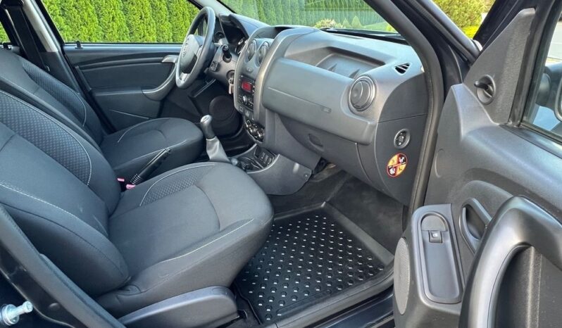 DACIA   Duster     114 KM    Manualna    FWD (przód)    Szary full