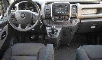 RENAULT   Trafic     121 KM    Manualna    FWD (przód)    Czarny full