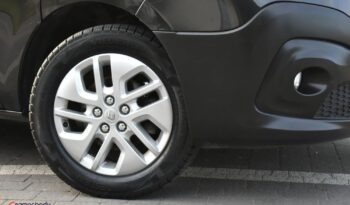 RENAULT   Trafic     121 KM    Manualna    FWD (przód)    Czarny full