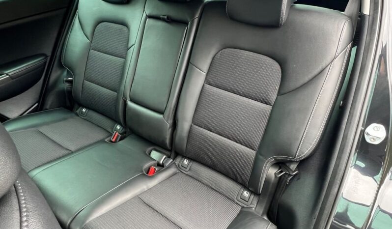 KIA   Sportage     177 KM    Manualna    FWD (przód)    Czarny full