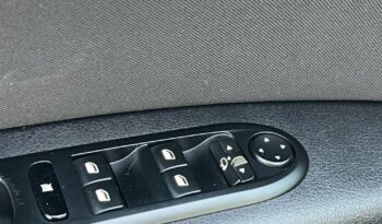 PEUGEOT   407     140 KM    Manualna    FWD (przód)    Bordowy full