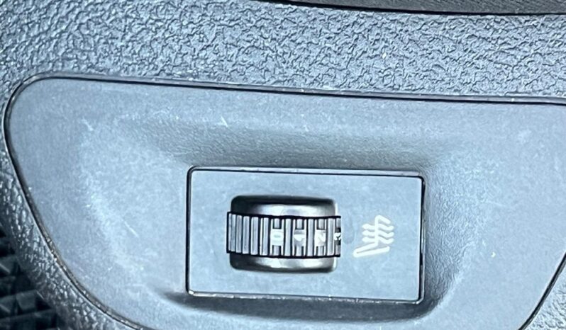 PEUGEOT   407     140 KM    Manualna    FWD (przód)    Bordowy full