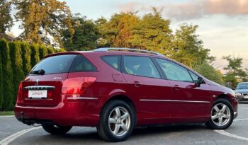 PEUGEOT   407     140 KM    Manualna    FWD (przód)    Bordowy full