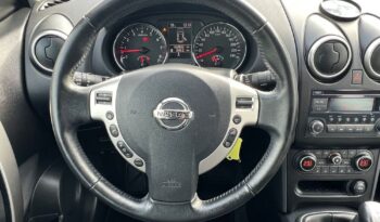 NISSAN   Qashqai     117 KM    Manualna    FWD (przód)    Szary full