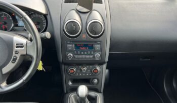 NISSAN   Qashqai     117 KM    Manualna    FWD (przód)    Szary full