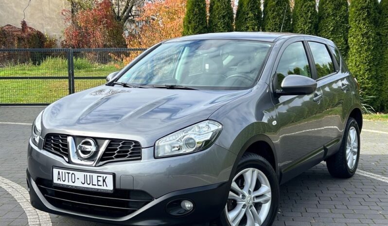 NISSAN   Qashqai     117 KM    Manualna    FWD (przód)    Szary full