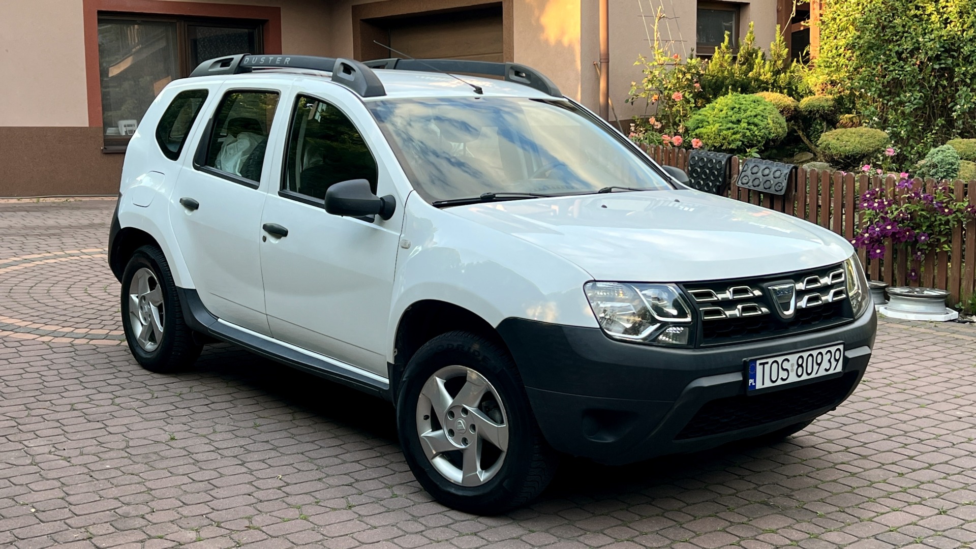 Dacia Duster  | Fwd (Przód) | Manualna | 114 Km | Biały