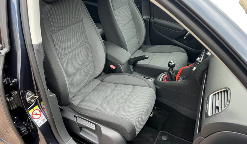VOLKSWAGEN Golf  | FWD (przód) | Manualna | 102 KM | Granatowy full