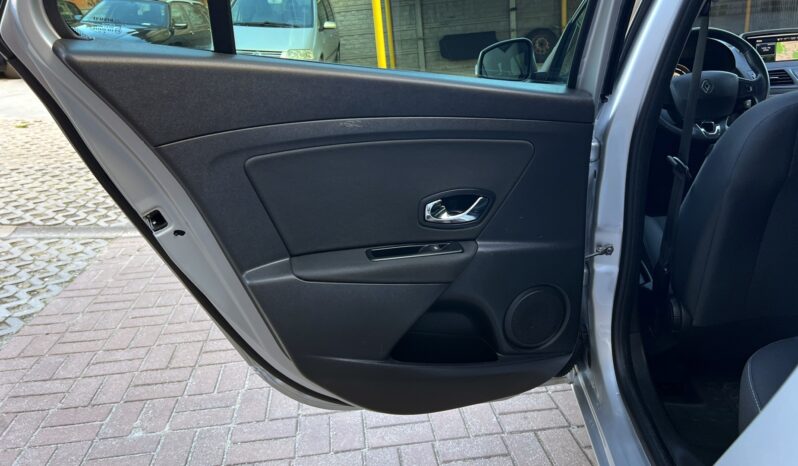 RENAULT Megane  | FWD (przód) | Manualna | 110 KM | Srebrny full