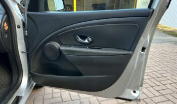 RENAULT Megane  | FWD (przód) | Manualna | 110 KM | Srebrny full