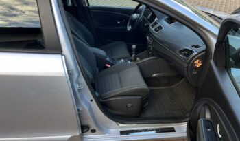 RENAULT Megane  | FWD (przód) | Manualna | 110 KM | Srebrny full