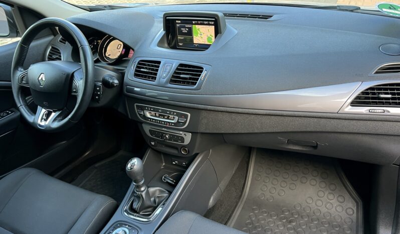 RENAULT Megane  | FWD (przód) | Manualna | 110 KM | Srebrny full