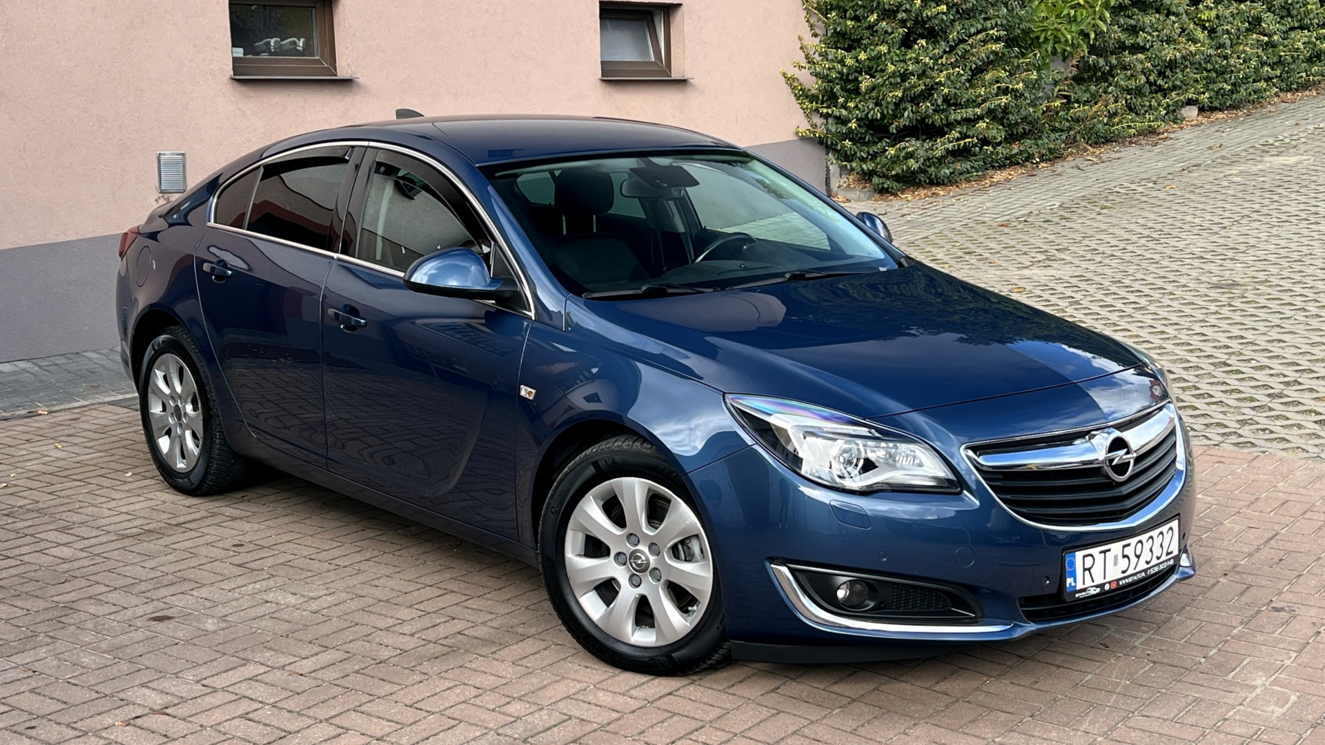 Opel Insignia  | Fwd (Przód) | Automatyczna | 170 Km | Niebieski