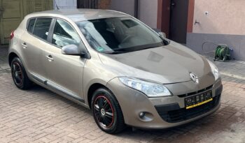 Renault Megane  | Fwd (Przód) | Manualna | 100 Km | Złoty