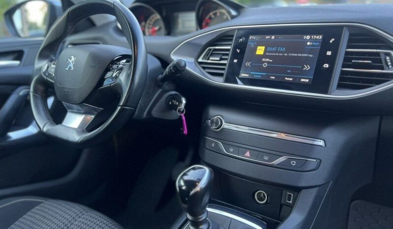 PEUGEOT 308  | FWD (przód) | Manualna | 130 KM | Srebrny full