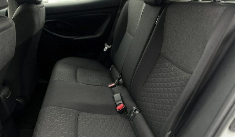 TOYOTA Yaris Cross | FWD (przód) | Automatyczna | 116 KM | Biały full